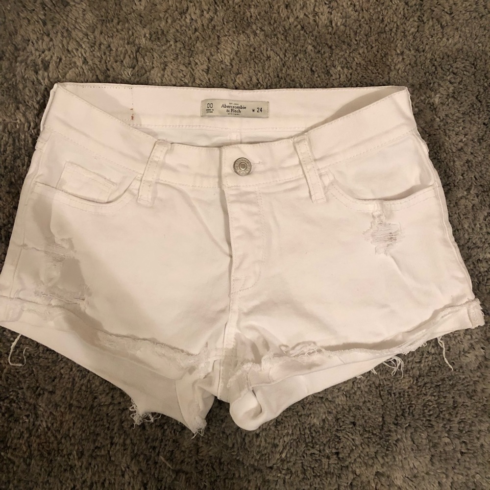 Abercrombie & Fitch distressed shorts